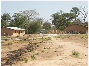 Panorámica del Centro de educación media de la Comunidad Rural de Djibidione.